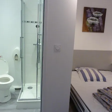 Le Louis Apartment *
